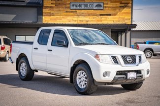 Used 2019 Nissan Frontier SV image 1