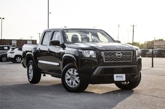 Used 2023 Nissan Frontier SV image 1