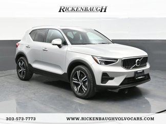Used 2025 Volvo XC40 B5 Core image 1