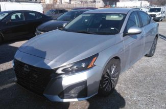 Used 2023 Nissan Altima 2.5 SV image 1