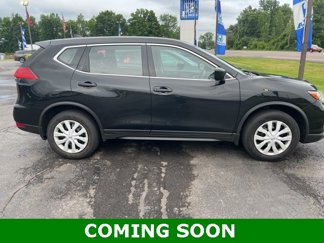 Used 2017 Nissan Rogue S image 1
