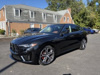 Used 2022 Maserati Levante GT image 1
