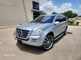 Used 2010 Mercedes-Benz GL 550 4MATIC image 1