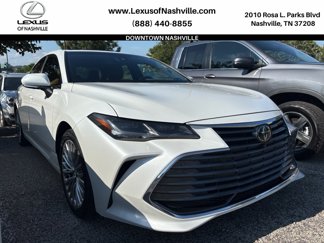Used 2020 Toyota Avalon Limited image 1