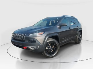 Used 2017 Jeep Cherokee Trailhawk image 1
