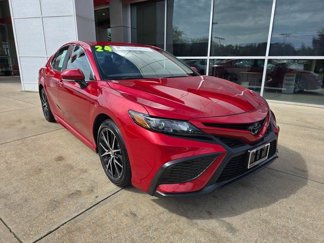 Certified 2024 Toyota Camry SE image 1