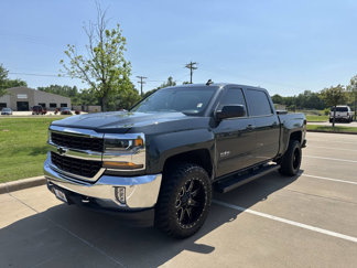 Used 2018 Chevrolet Silverado 1500 LT w/ Texas Edition image 1