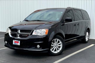 Used 2018 Dodge Grand Caravan SXT image 1