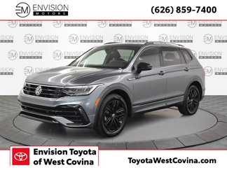 Used 2022 Volkswagen Tiguan SE R-Line image 1
