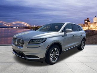 Used 2023 Lincoln Nautilus Reserve image 1