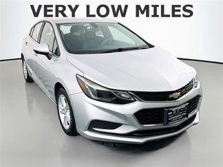 Used 2017 Chevrolet Cruze LT w/ Convenience Package image 1