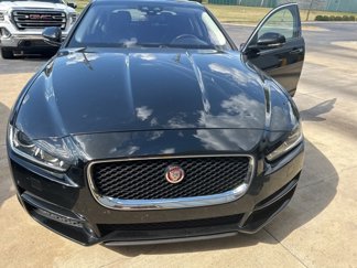 Used 2017 Jaguar XE Premium image 1