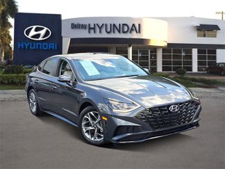 Used 2022 Hyundai Sonata SEL image 1