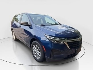 Used 2023 Chevrolet Equinox LS image 1