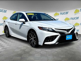 Used 2023 Toyota Camry SE image 1