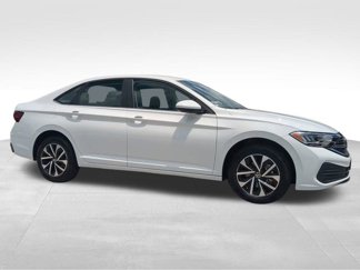 Used 2024 Volkswagen Jetta S image 1