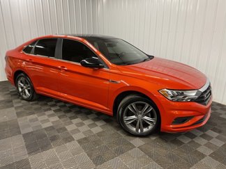 Used 2019 Volkswagen Jetta R-Line w/ R-Line Cold Weather Package image 1