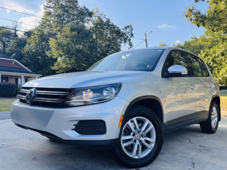 Used 2013 Volkswagen Tiguan S image 1