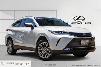 Used 2023 Toyota Venza XLE image 1
