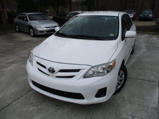 Used 2011 Toyota Corolla LE image 1
