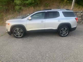 Used 2020 GMC Acadia SLT w/ Driver Alert Package II image 1