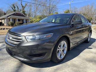 Used 2017 Ford Taurus SE image 1