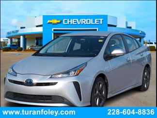 Used 2021 Toyota Prius L Eco image 1