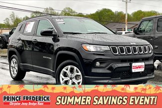 Used 2025 Jeep Compass Latitude image 1