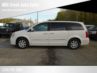 Used 2011 Chrysler Town & Country Touring w/ Security Group image 1