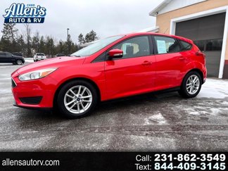 Used 2015 Ford Focus SE image 1