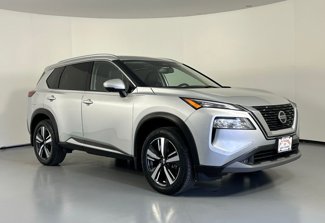 Used 2021 Nissan Rogue SL image 1