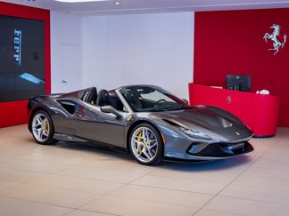 Used 2022 Ferrari F8 Tributo image 1