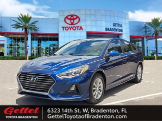 Used 2018 Hyundai Sonata SE image 1