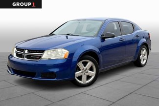 Used 2013 Dodge Avenger SE image 1