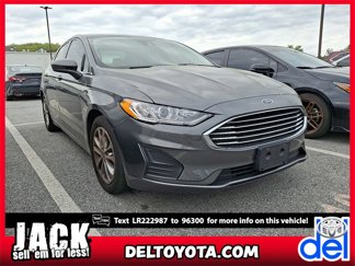 Used 2020 Ford Fusion SE image 1