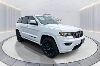 Used 2018 Jeep Grand Cherokee Altitude image 1