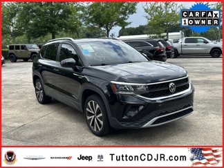 Used 2022 Volkswagen Taos SE image 1