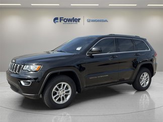 Used 2020 Jeep Grand Cherokee Laredo image 1