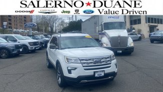 Used 2018 Ford Explorer XLT image 1
