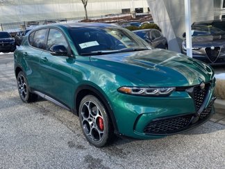 New 2025 Alfa Romeo Tonale w/ Premium Package image 1