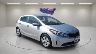 Used 2017 Kia Forte LX image 1