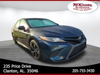 Used 2018 Toyota Camry SE image 1
