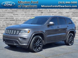 Used 2020 Jeep Grand Cherokee Altitude image 1
