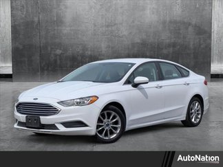 Used 2017 Ford Fusion SE image 1