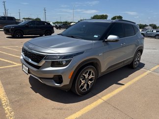 Used 2023 Kia Seltos EX image 1