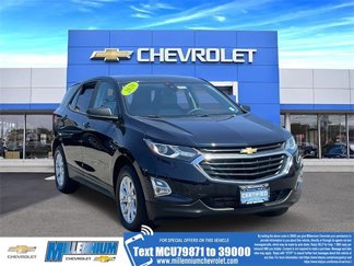 Used 2020 Chevrolet Equinox LS w/ LS Convenience Package image 1