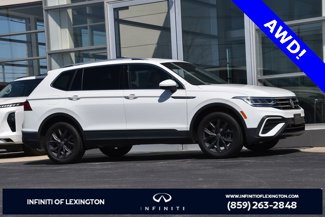 Used 2022 Volkswagen Tiguan SE image 1