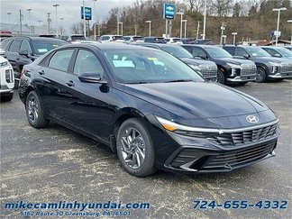 New 2025 Hyundai Elantra Sport image 1