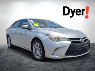 Used 2016 Toyota Camry SE image 1
