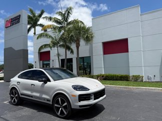 Used 2024 Porsche Cayenne Coupe image 1